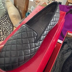 AEROSOLES Black Quilted Slip-Ons